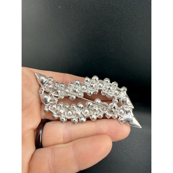 Vintage Brooch Lot Of 2 Rhinestone Faux Pearl Silver Tone - Picture 5 of 8